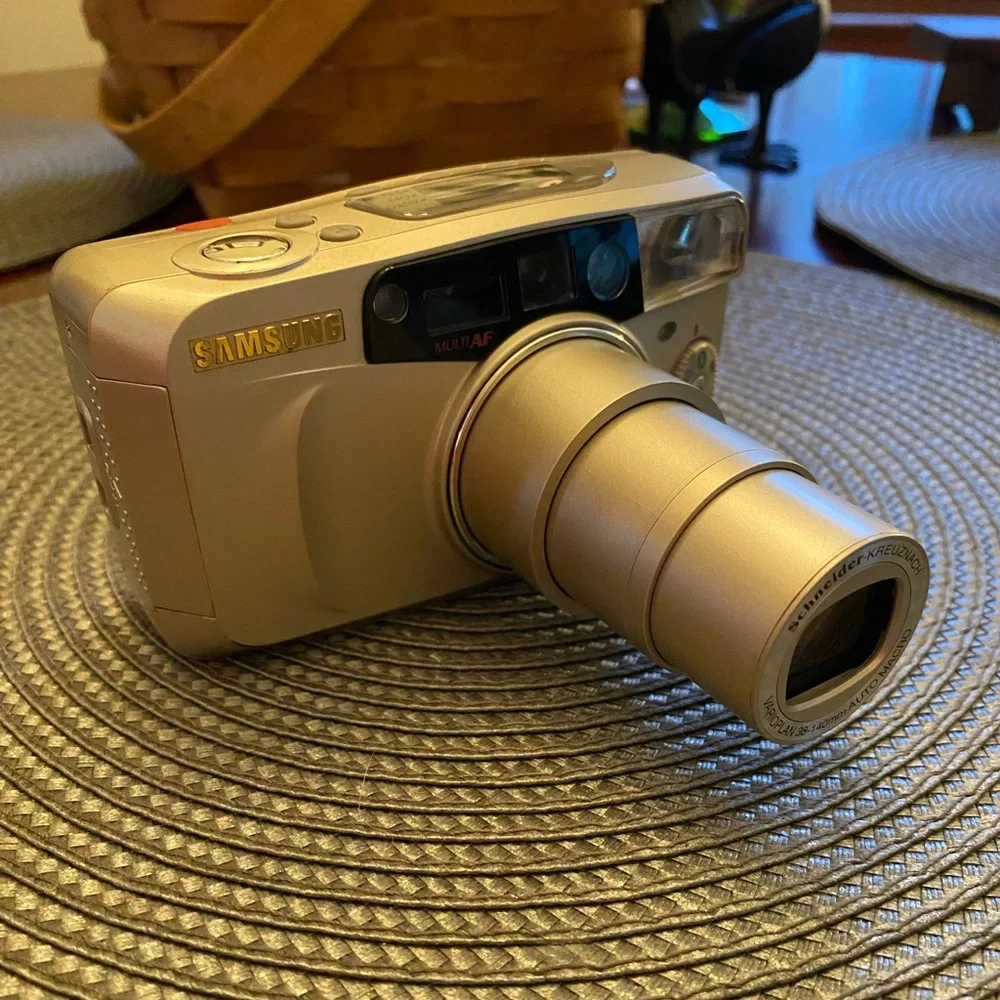 Gold Samsung Evoca 140S Quartz Date 35mm Camera & Case w/ Original Instructions